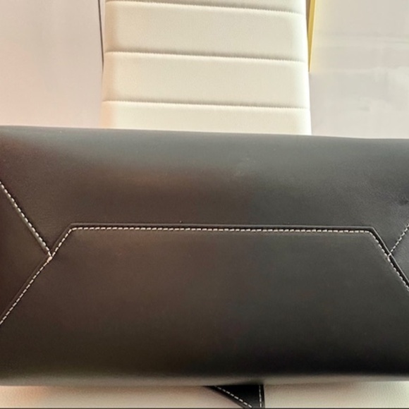 Handbag - Picture 7 of 8